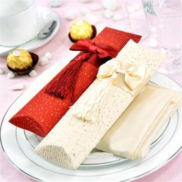 Gift Wrap 5pcs/pack Pillow Wedding Party Favor Papercard Made Candy Boxes Supply Favour Craft Gifts Red Beige1