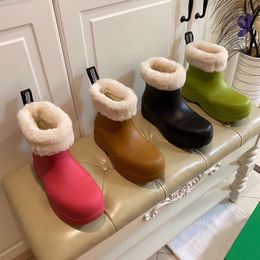 Stivali da donna invernali di alta qualità!Gelatina di gelatina morbida scivolata lana calda scarpe da design a scarpone nudo scarpe da neve pioggia scosciata artin leggera da donna dimensione 35-40