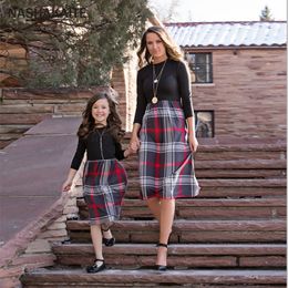 NASHAKAITE Mother Daughter Dresses Mother and Daughter Clothes Nine Quarter Plaid Dress For Mom Daughter Mommy and me clothes LJ201111