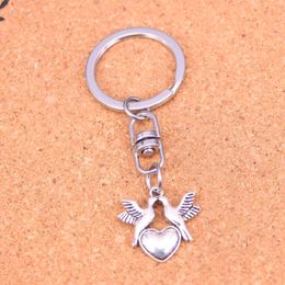 Fashion Keychain 21*21mm kissing doves birds heart Pendants DIY Jewellery Car Key Chain Ring Holder Souvenir For Gift