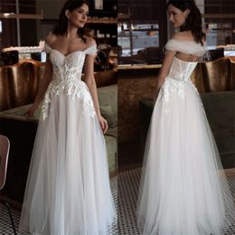 Hot Sale Bridal Gowns Off Shoulder Appliqued Lace Sleeveless Wedding Dresses Sexy Ruched Tulle Sweep Train Custom Made Robes De Mariée