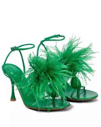 Ostrich Hair High Heels Gladiator Sandals Women Flip Flops Summer Party Shoes Women Luxury Feather Sandals Woman Femmes Sandales Y0112