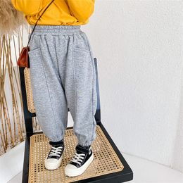 Spring Autumn boys and girls solid color casual sports pants Children cotton patchwork loose sweatpants LJ201019