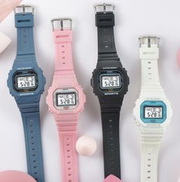 Versione coreana della studentessa della tendenza semplice della fabbrica diretta di orologi elettronici impermeabili per ragazze rosse