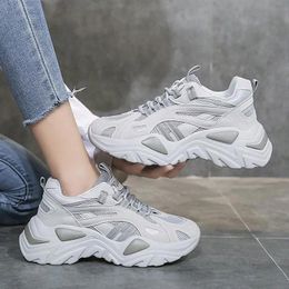 heel sports shoes for girls