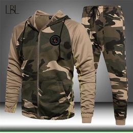 2 Pieces Sets Tracksuit Men Hooded Sweatshirt+pants Pullover Hoodie Sportwear Suit Male Camouflage Joggers Winter Clothes 220105