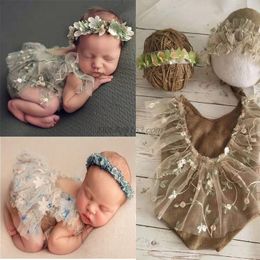 Newborn Photography Props Suit Lace Romper Hat Pillow Headband Set Knit Outfits Clothing Infants Shooting Photo Gifts LJ201105