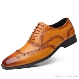 New High Quality Genuine Leather Men Brogues Shoes Lace-Up Bullock Business Dress Men Oxfords Shoes Male Formal Shoes Large size 38-48