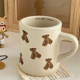 Cutelife Cute Bear Beige Ceramic Coffee Mug Cup Kitchen Milk Tea Breakfast Drinking Nordic Decoration Home Couple Gifts 220311