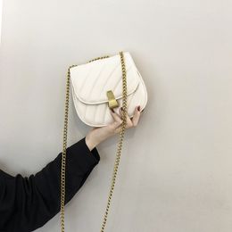 High Sense French Minority Bag 2021 Spring and Summer New Women's Foreign Style Fashionable Messenger Saddle