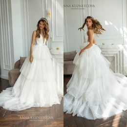 Sexy Plus Size Wedding Dresses Deep V Neck Lace Appliques Dot Tiered Bridal Gowns Hollow Back Sweep Train A-Line Wedding Dress vestidos