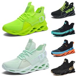 highs quality men running shoes breathable trainers wolf grey Tours yellow teal triples black Khaki greens Light Brown Bronze mens outdoor sports sneakers