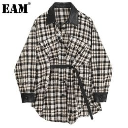 [EAM] Loose Fit Black Pu Leather Plaid Big Size Woollen Coat Parkas New Long Sleeve Women Fashion Tide Autumn Winter 2020 LJ201202