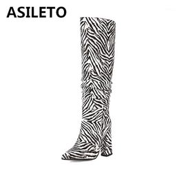-Asileto Femmes Over Boots Bottes Plissées Toe pointue 10cm High High Square Heel Slip-On Big Taille Cuir Zèbre Hiver S20811