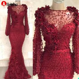 NOWY! 2022 Amazing Burgundia Mermaid Prom Dresses Sheer Jewel Neck Długi Rękaw Koronki Aplikacje Arabska Suknia Wieczorowa Suknia Vestidos de Gala Xu