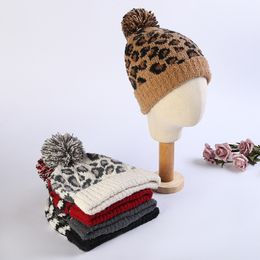 2020 5 Colour Leopard Print Pom Knitted Hat Women Winter keep Warm Hat Girl beanies hat Festive Party Hats T9I00672