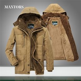 New Men Warm Thick Parkas Jacket Winter Casual Waterproof Velvet Coat Male Outwear Windproof Hooded Parkas Overcoat Zipper 201114