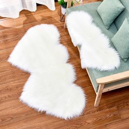 Love Plush Carpet Imitation Wool Velvet Double Love Heart Shaped Carpet Mat Sofa Cushion Pad 35*70cm 60*120cm 90*180cm