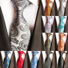 2022 ensemble de cravate de créateur Cravate Cravate Set Design Mode Mens Floral Paisley Cravates Hombre 8 cm Gravata Classic Business Business Mariage Casual1