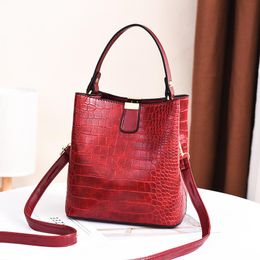 Bucket Bags Women Crocodile Pattern Handbag Ladies Capacity Retro Top Handle Bag Luxury Designer Leather For 2021 Shoulder