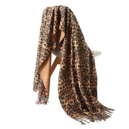 -Designer Marke Frauen Schal Mode Leopard Drucken Kaschmirschals Dame Winter Tücher Und Wraps Pashmina Bandana Decke Y200103