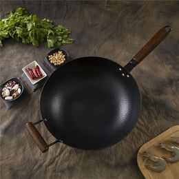 34cm Frying Cast Iron Cauldron Non-stick Skillet Wok Bread Pizza Egg Gas Stove Pancake for Home Cooking Pan 201223