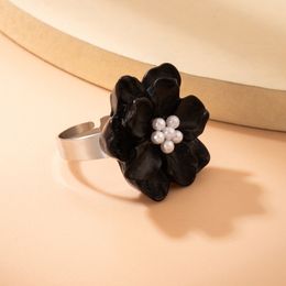 INS Trendy Black Flowers Joint Ring for Women Girls Elegant Pearl Stone Resin Single Ring Party Jewellery