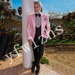 Handsome One Button Groomsmen Peak Lapel Groom Tuxedos Men Suits Wedding/Prom/Dinner Best Man Blazer(Jacket+Pants+Tie+Vest) W598