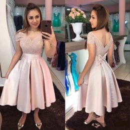 2021 New Short Blush Pink Homecoming Dresses Off Shoulder Lace Appliques Satin Bow Tea Length Ball Gown Arabic Prom Party Cocktail Gowns