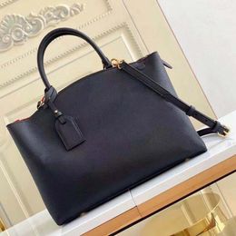 2022 Ladies Crossbody Bag Vintage Handbag Plain Classic Letter Cowhide Double Handle Delicate Tote Bag 04