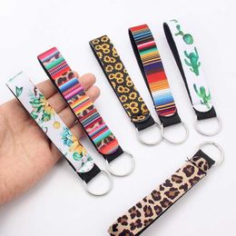 Keychains Trendy Sunflower Leopard Printed Keychain For Women Key Chain Lanyard Long Hanging Strap Holder Rings Jewellery Accessory1