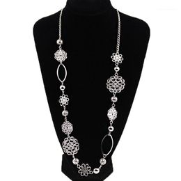 Pendant Necklaces Women Statement Long Necklace Bohemian Style Alloy Flower Pendat Layered Vintage Sweater Chain Jewellery Valentine's Da