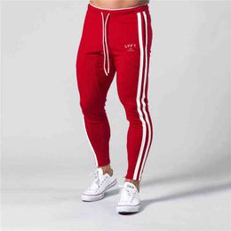 Side Stripe Mens Joggers Sweatpants Man Gym Workout Fitness Cotton Trousers Male Casual Fashion Skinny Track Zipper Design Pants G0104