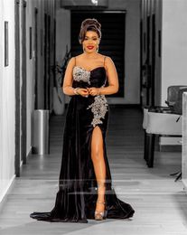 2022 Black Velvet Sweetheart Evening Party Dresses African High Slit Appliques Arabic Gowns Robe De Soiree Femme