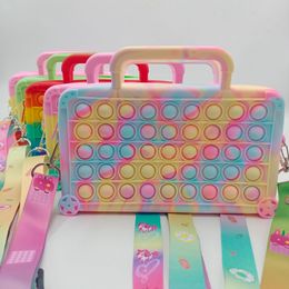 Fashion Fidget Toys Press Bag Borse a tracolla Controllo dell'umore Autismo Sollievo dallo stress Portafoglio Portamonete Borsa in silicone per ragazze 0964