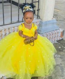 2022 Yellow Pearls Flower Girl Dresses Ball Gown Spaghetti Hand Made Flowers Lilttle Kids Birthday Pageant Weddding Gowns CG001