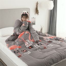 Winter Comforters Lazy Quilt with Sleeves Family Throw Blanket Hoodie Cape Cloak Nap Blanket Dormitory Mantle Covered Blanket 201222