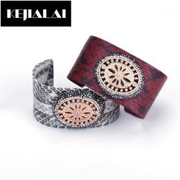 Bangle KEJIALAI Vintage Cuff Leather Bracelet For Men Women Unisex Pattern Punk Wristband Paved With Rhinestone Crystal Jewwelry Gift1