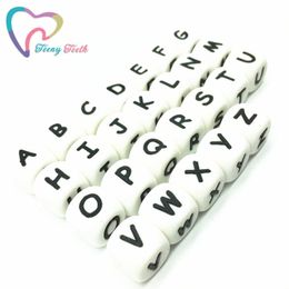 Teeny Teeth 100 PCS Alphabet Cube Food Grade Silicone English Letter Beads in 26 Letters BPA Free Silicone Chewing Cube Beads Y200730