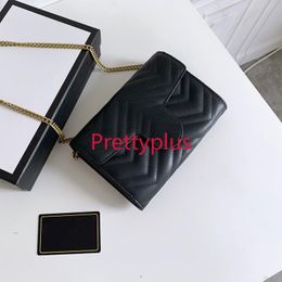 2022 Womens Luxurys Designers Mini Wallets Sewing Thread Leather Shoulder Bags Fashion Handbag Woman Chain Crossbody Bag Card wallets Slot Coin Purses 466492