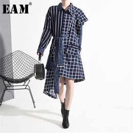 [EAM] Women Blue Plaid Split Big Size Shirt Dress New Lapel Long Sleeve Loose Fit Fashion Tide Spring Autumn LJ200818
