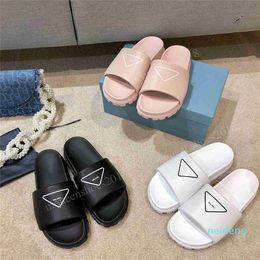 2022 Slippers Summer Home Office Slide Real Soft Leather Flip Flops Fashion Slipper Sexy Flat Lady Sandali Classic Open Toe Casual