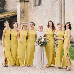 2021 Cheap Yellow Bridesmaid Dresses Chiffon Side Slit Ankle Length Sleeveless Scoop Neck Ruched Pleats Custom Made Maid of Honor Gown
