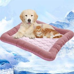 Top Quality Summer Cooling Pet Dog Mat Ice Pad Dog Sleeping Mats For Dogs Cats Pet Kennel Cool Cold Silk Bed For Dog 201130