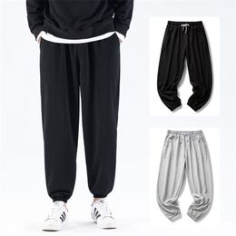 Autumn and Winter Cotton Pants Men Fleece Solid Elastic Waist Streetwear Baggy Trousers Casual Trendy Wild 220118