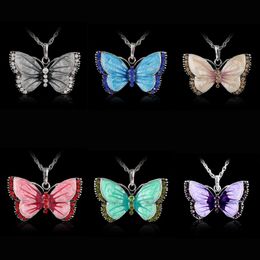 Bohemain Lovely Cute Butterfly Necklace Women New Fashion Rhinesatne Animal Pendant Necklace Female Boho Charm Jewellery Bijoux