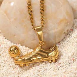 -Anhänger Halsketten Europa Hip Hop Bling Edelstahl plattiert Gold Football Sneakers Halskette kreative Accessoires Juwely1