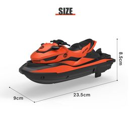 2020 New M5 Mini RC Boat 2.4G 50 Metres Distance Summer Water Splashing Electric Motor Boat RC Motorboat for Kids