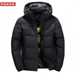 FGKKS Winter Brand Men Down Jackets Coats Men's Trendy Wild Thick Warm Down Coat Hooded Casual Down Jacket Male 201114