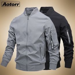New Autumn Bomber Jacket Men Casual Slim Stand Collor Windbreaker Jacket Male Outwear Zipper Thin Coat Brand Clothing 201120